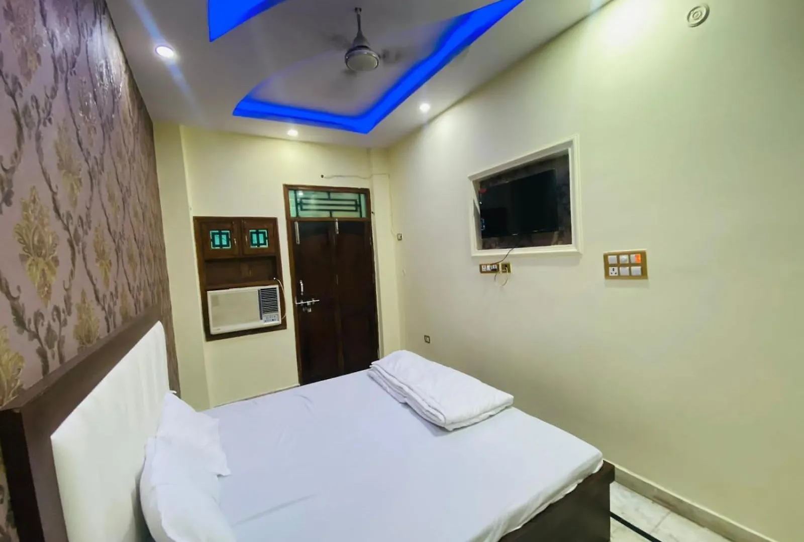 Good Morning Paying Guest House Varanasi